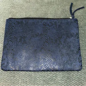 Seven for all mankind clutch navy thumbnail 1