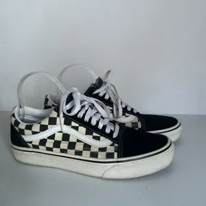 Vans Old Skool Checkerboard Black White Sneakers US 7 Men 8.5 Women With Box thumbnail 3