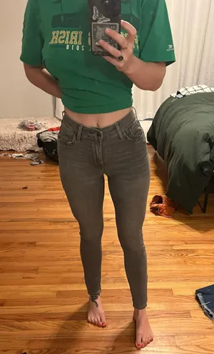 Levi's 721 High-Rise Skinny Jeans Grey thumbnail 4