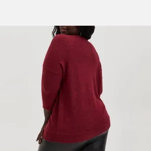 TORRID WOMEN'S RED 3/4 SLEEVE V-NECK SUPER SOFT PLUSH PULLOVER PLUS 2 2x thumbnail 3