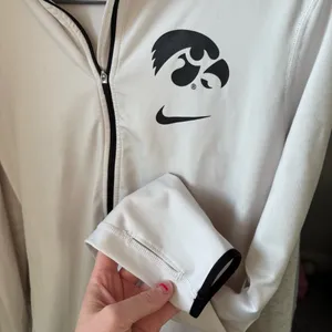 Nike Iowa Hawkeyes half zip thumbnail 3