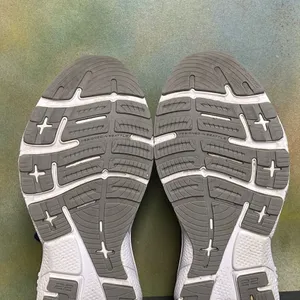 Brooks Adrenaline GTS 22 Women's Gray Running Shoes Size 10B thumbnail 16