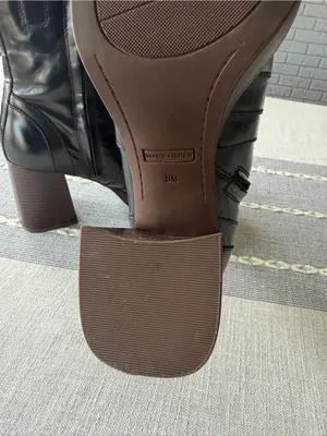 Marc Fisher Black Leather Abitha Block Heels Ankle Booties Size 8 Y2K thumbnail 7