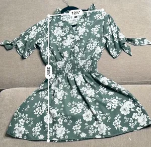 Women’s green floral smocked waist dress thumbnail 2