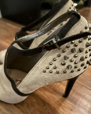 San Edelman Suede Beige Heels Size 7.5 thumbnail 4