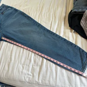 Good American Good Mom Jeans 6/28 High Rise Tapered Leg thumbnail 11