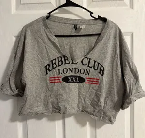 H&M Crop Top thumbnail 1