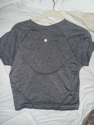Lululemon Crop Swiftly Tech Short Sleeve thumbnail 3