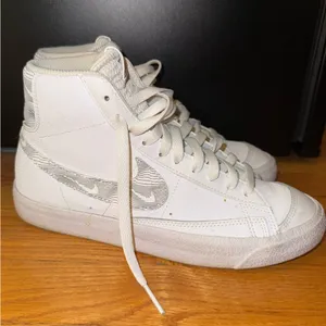 Nike blazers thumbnail 2