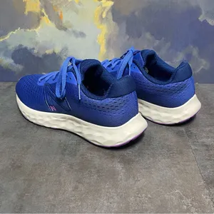 New Balance 520v8 Women's Blue Sneakers Size 9.5B thumbnail 10