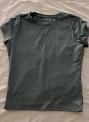 hollister fitted top thumbnail 1