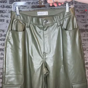 Abercrombie & Fitch | women faux leather 90’s relaxed highrise thumbnail 1