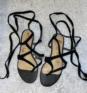 Sandals thumbnail 1