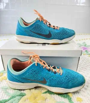 Nike Zoom Turquoise Orange Athletic Training Shoes Women's Size‎ 7.5 thumbnail 1