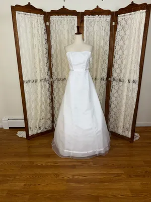 Pretty NEW Vintage Y2K David’s Bridal Organza Wedding Gown thumbnail 3