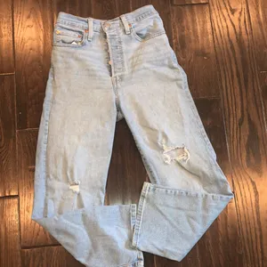 Levi’s rib cage straight ankle jeans size 27 thumbnail 5