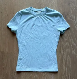 Sunny De Mini Baby Tee Size XS Light Blue thumbnail 1