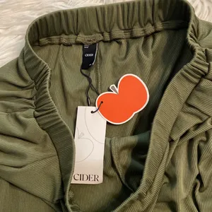CIDER Pants size XL brand new two front pockets inseam 29” waist 32” elastic thumbnail 7
