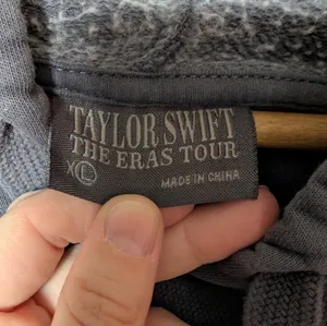 Taylor Swift Gray The Eras 2023-2024 Hoodie Blue/Grey XLarge thumbnail 3