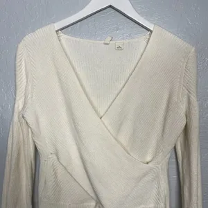 Moth Anthropologie Women XS Cream Faux Wrap Knit Sweater Long Sleeve Balletcore thumbnail 3