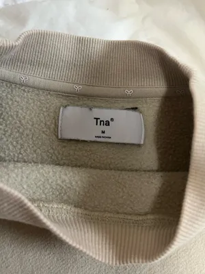 Aritzia TNA Cropped Crewneck thumbnail 4