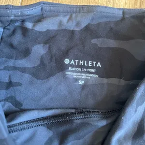 Athleta Black & Grey Camo Elation 7/8 Tight Leggings thumbnail 4