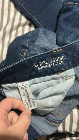 American Eagle Jeans thumbnail 2