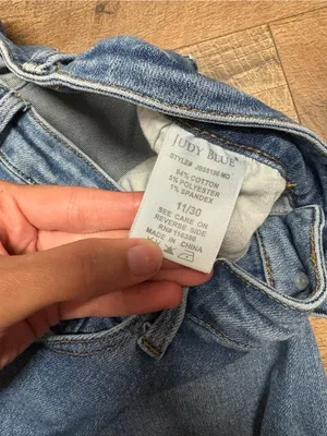 Judy Blue Distressed Boyfriend Fit Cotton Blend Denim Jeans Size 11/30 thumbnail 3