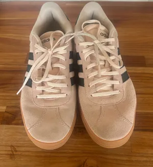 Adidas Shoes thumbnail 1