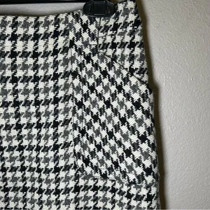 J. Crew Black & White Wool Houndstooth Tweed Mini Skirt Women’s Size XS 2 thumbnail 4