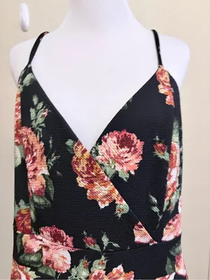 Floral 1X Black V-Neck Spaghetti Strap Dress thumbnail 2