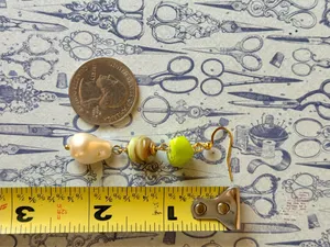 Handmade stone beads shell mix dangle earrings 🌀💚  thumbnail 7