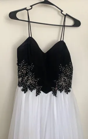 Blondie Nites Black and white gown thumbnail 8
