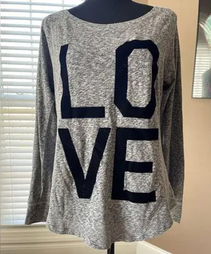 American Eagle Favorite T “LOVE” in Grey Heather thumbnail 1