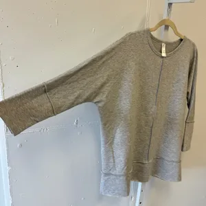 SPANX Perfect Dolman Heather Gray Sweatshirt Greatly Oversized Medium Athleisure thumbnail 3