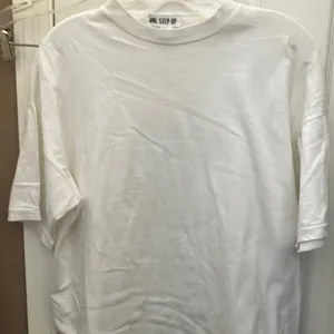 FINAL MARKDOWN One step up dropped shoulder oversized tee medium White thumbnail 1
