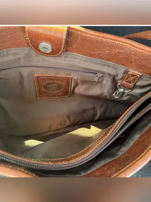 Ellington Portland Oregon Leather Tote Shoulder Bag with Magnetic Closure thumbnail 4