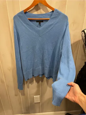 Cute ocean blue wide v-neck Banana Republic oversized cotton sweater thumbnail 5