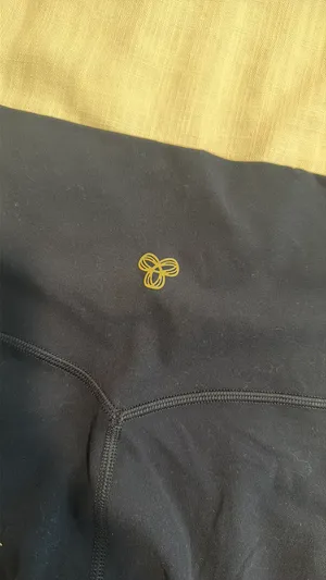 Aritzia Biker Shorts TNA thumbnail 3
