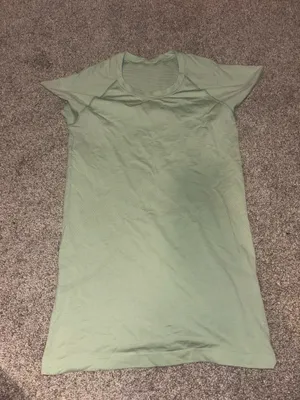 Lululemon Shirt Swiftly Tech Short Sleeve thumbnail 1