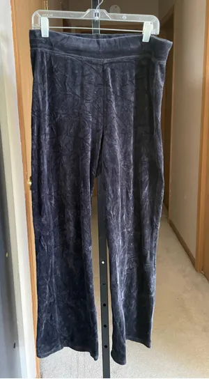 Women's Hanes Black Wide Leg Pants Size L thumbnail 1