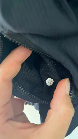 Lululemon Black Street To Studio Oversized Gathered Jacket Sz 12 thumbnail 9