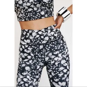 NWOT Free people‎ Movement Printed Lose Control Wrap Leggings Floral Sz S thumbnail 2