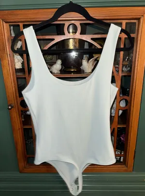 Express Thong Body Bodysuit Contour Scoop Neck thumbnail 4