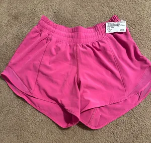Lululemon Shorts thumbnail 1