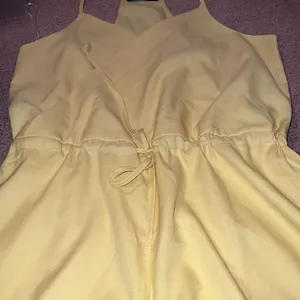 ‎Lulus large yellow romper thumbnail 5