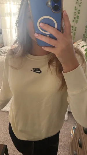 Nike Crewneck thumbnail 1