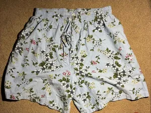 Vintage Women’s Light Blue Floral Drawstring With Metal Aglets Bermudas Shorts thumbnail 1