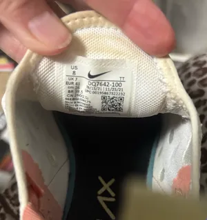 Nike Size 8 Air Max 270 White Sanddrift lace up sneakers. Designed for Running thumbnail 8