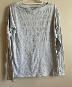 The North Face gray white long sleeve top‎ thumbnail 1